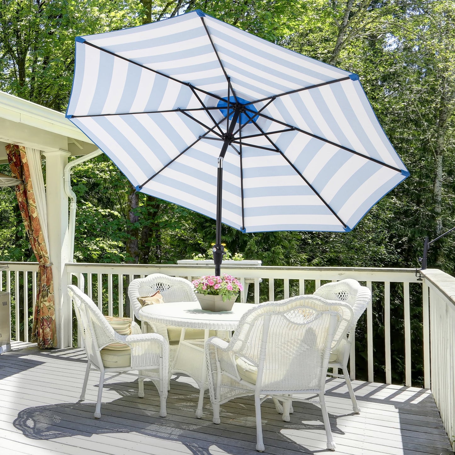 Pure Garden 9ft Striped Patio Umbrella with Crank and Tilt, Outdoor Sunshade for Table, Blue/White